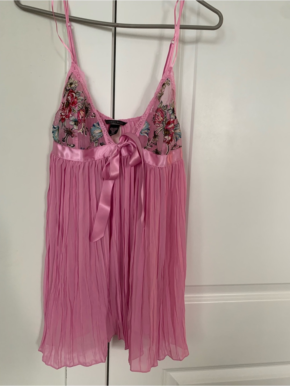 Victoria's Secret Pink Floral Lace-Trim Satin Bow Chemise